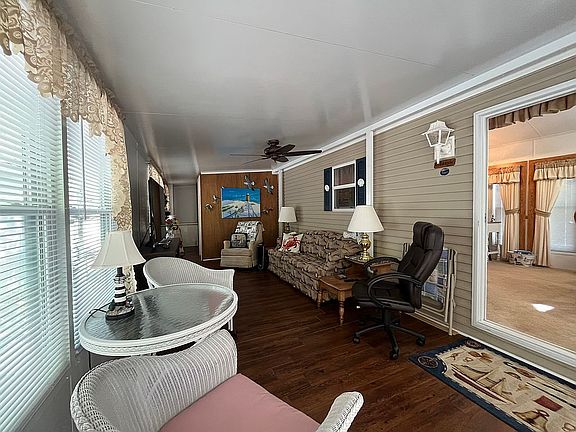5th image of 810 S Shore Rd #152
