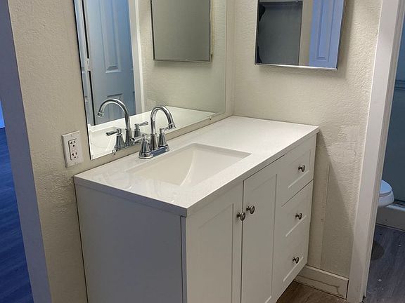 4th image of 3038 N 24th Dr
