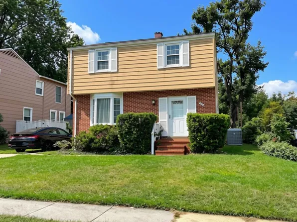 2021 Norhurst Way N, Catonsville, MD 21228