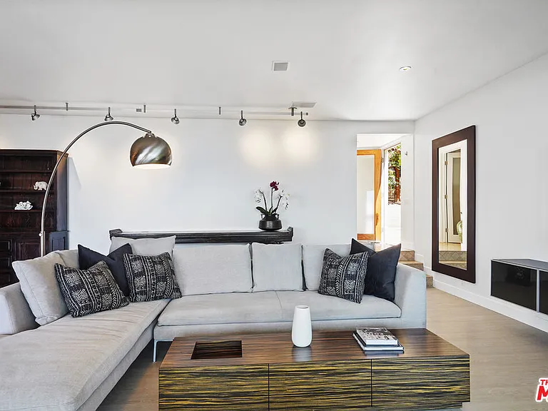 18101 Coastline Dr — Photo 10