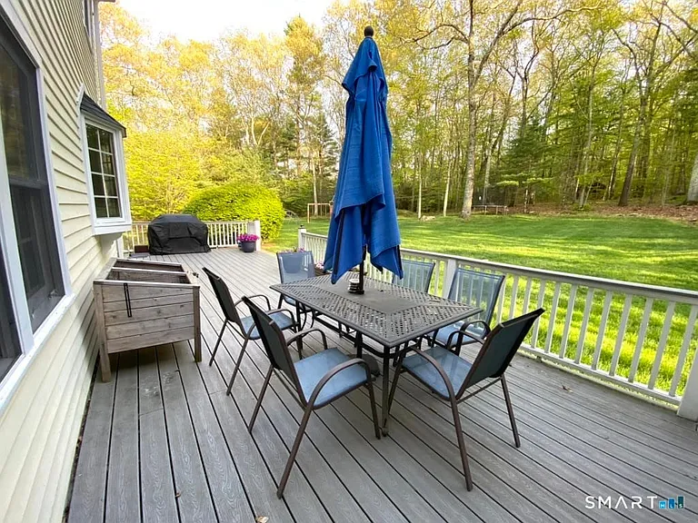12 Carriage Hill Rd — Photo 6