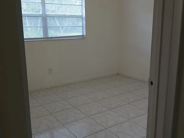4108 NW 88th Ave #4 — Photo 10