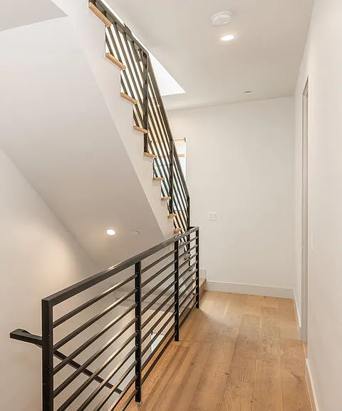 1144 Detroit St #7 — Photo 12
