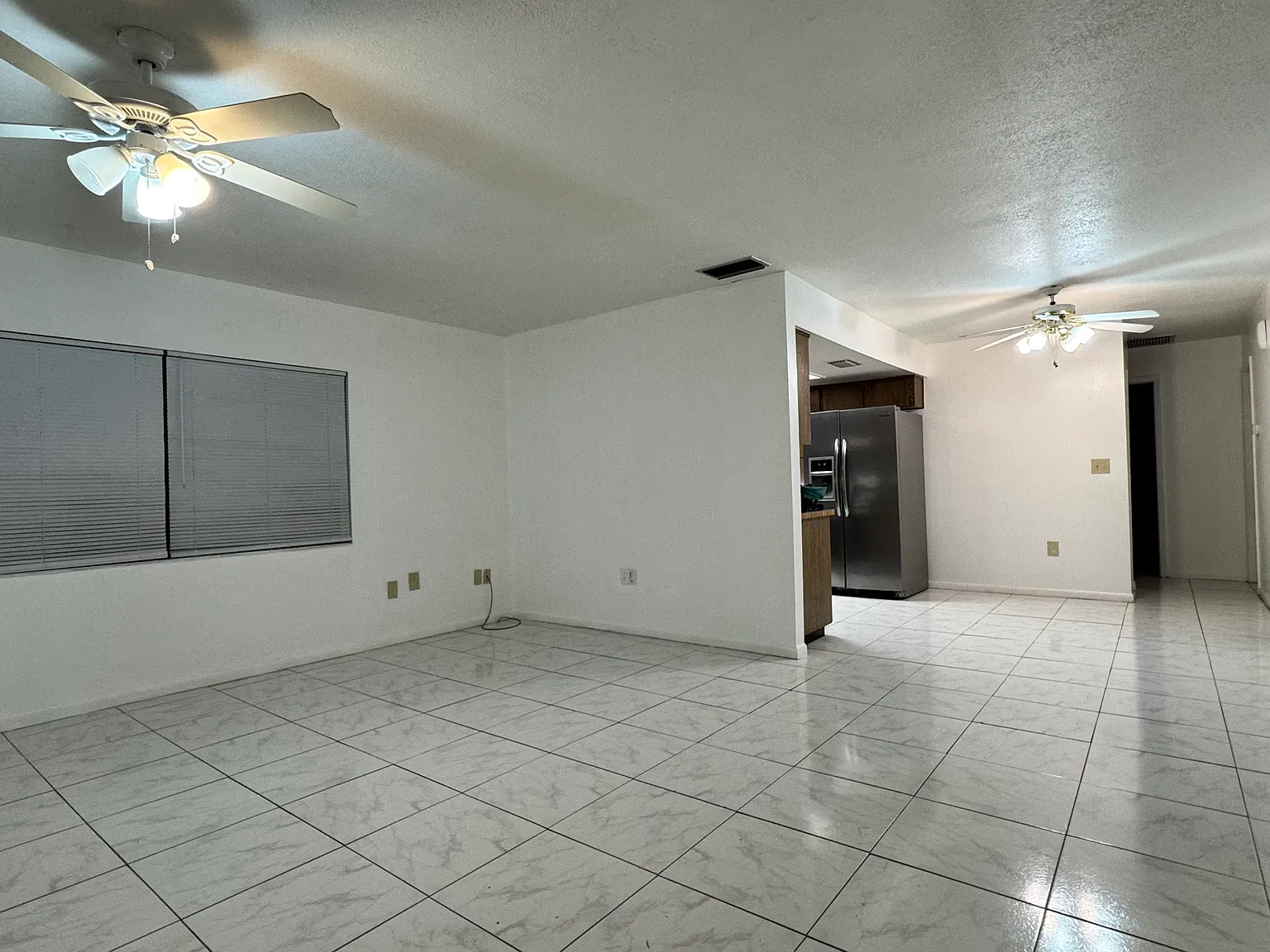 3091 Saint Clair Ave — Photo 2