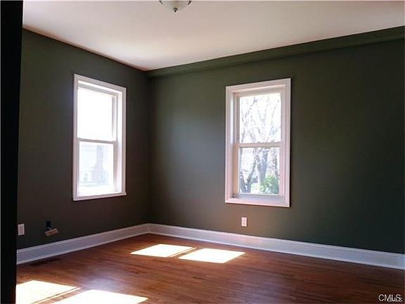 4th image of 46 Glenwood Ave