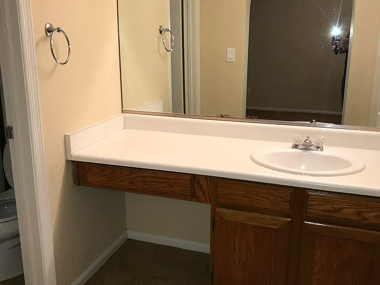 1025 E Highland Ave #12 — Photo 16