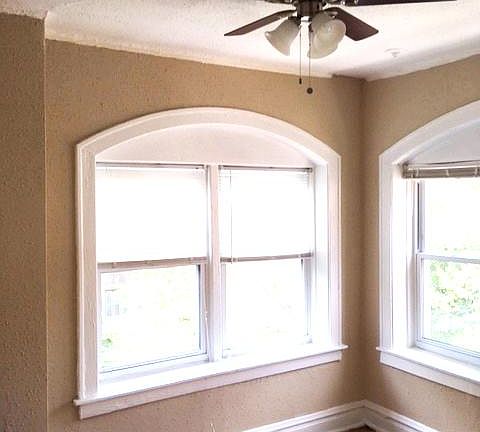 3rd image of 6731 S Paxton Ave #10