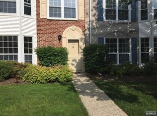 433 Poets Way, Mahwah, NJ 07430