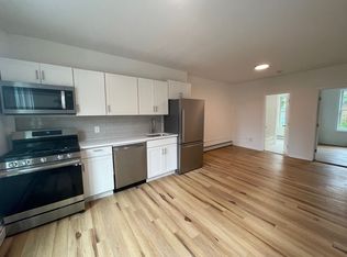 6 William St APT 1, Newburgh, NY 12550