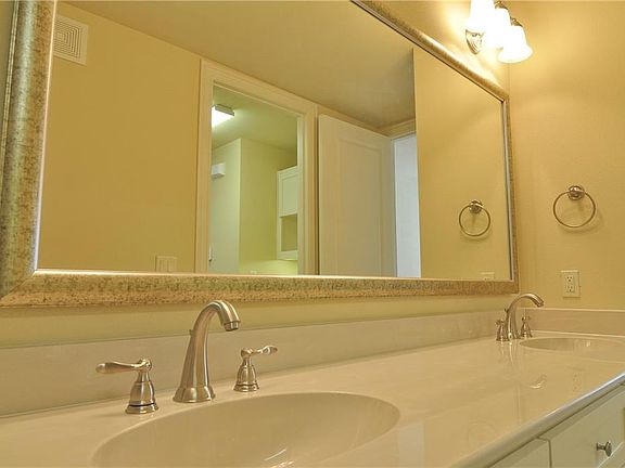 5th image of 5232 Colleyville Blvd APT 203