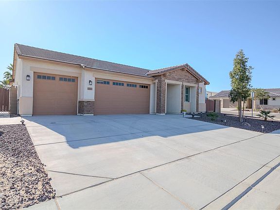 3rd image of 10122 S Solar Ave