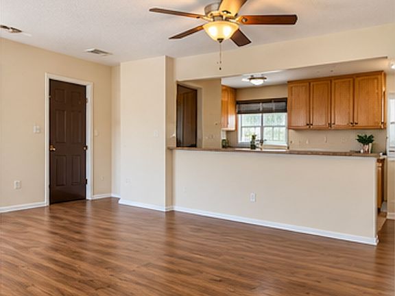 4th image of 12505 Partridge Ln