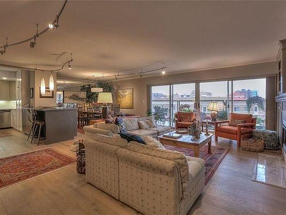 3rd image of 310 W 49th St APT 707