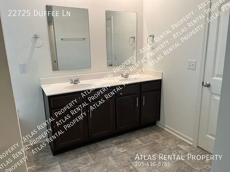 22725 Duffee Ln — Photo 16