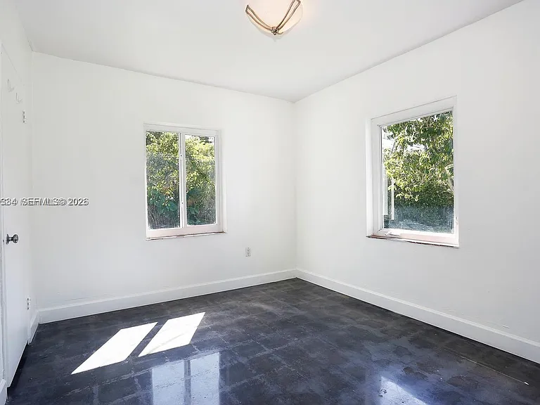 6116 SW 46th Ter — Photo 13
