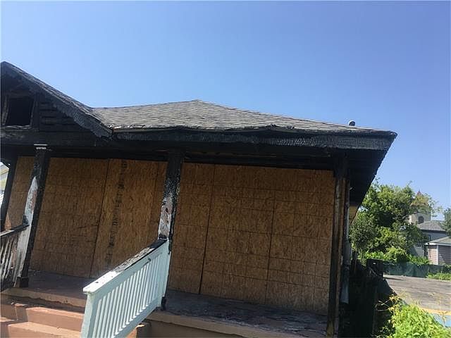 1st image of 1371 Sere St
