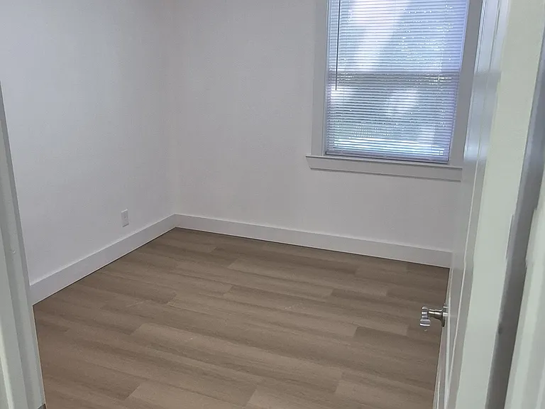 5575 Ogontz Ave #1 — Photo 11
