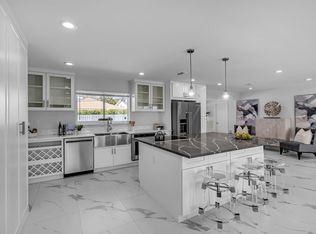 465 NW 11th St, Boca Raton, FL 33432