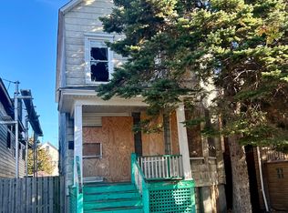 8135 S Coles Ave, Chicago, IL 60617
