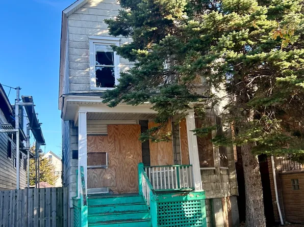 8135 S Coles Ave, Chicago, IL 60617