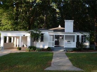 864 Woodland Rd, Statesville, NC 28677