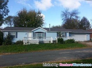 2211 Robin Ln, Buffalo, MN 55313