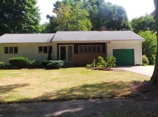 7 Puritan Pl, East Walpole, MA 02032