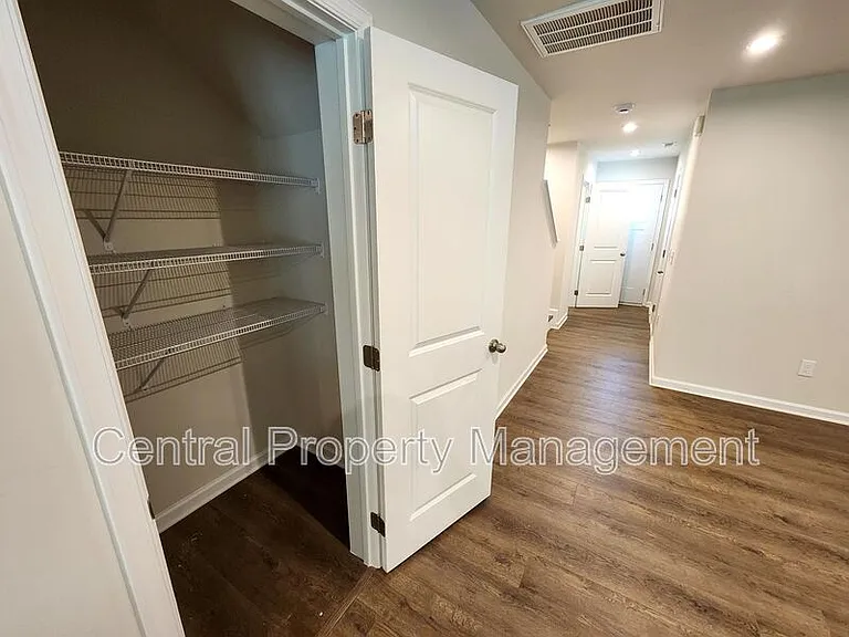 165 Sarnesfield Way — Photo 13
