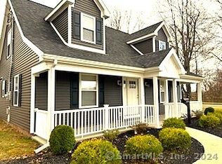 2 Westview Dr, Wallingford, CT 06492