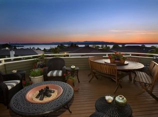 6219 108th Ave NE, Kirkland, WA 98033