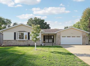 10632 Daisy Cir, Bloomington, MN 55438