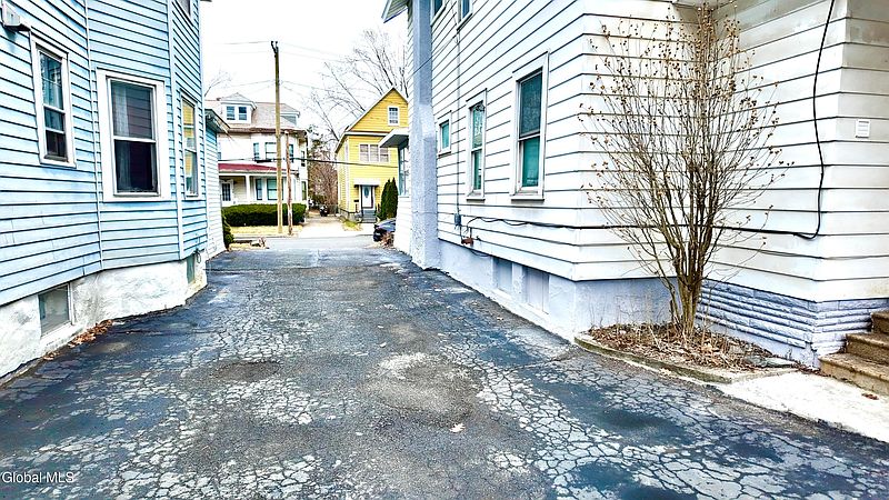 4th image of 4 Federal Street
