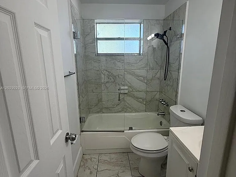 10393 N Kendall Dr #U7 — Photo 12