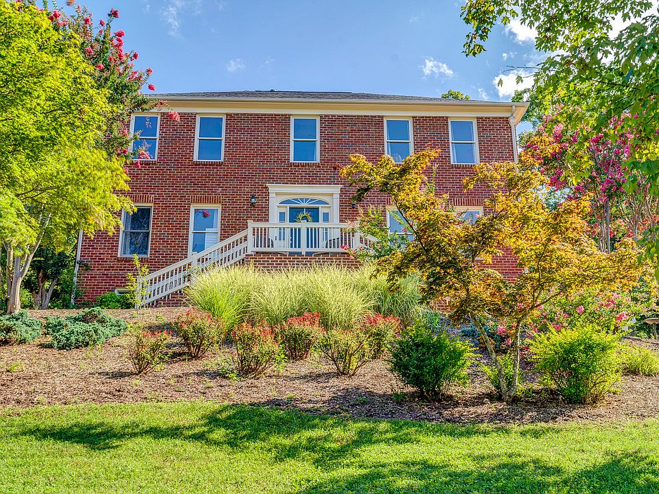 1st image of 4418 Kings Court Dr