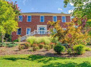 4418 Kings Court Dr, Roanoke, VA 24018