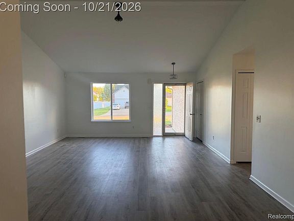 2nd image of 5459 Pear Tree Dr