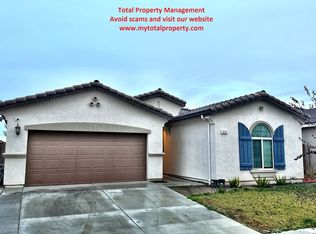 926 W Sedona Ave, Visalia, CA 93291