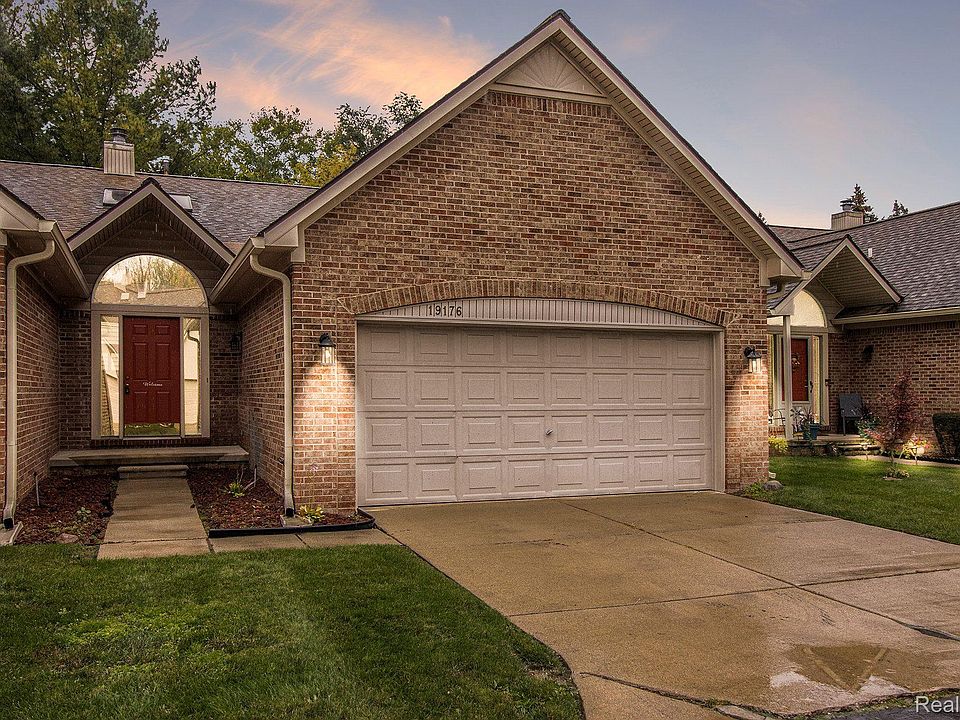 1st image of 19176 Meadowridge Dr