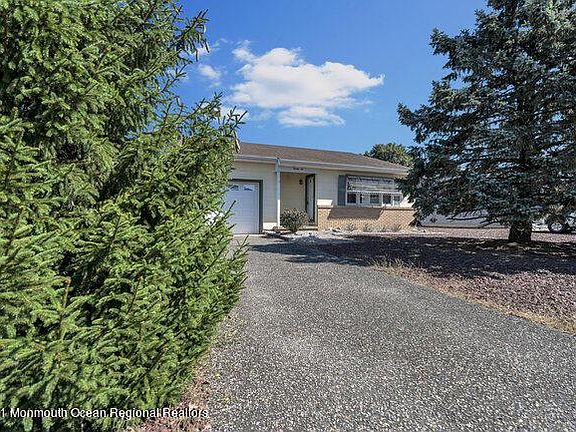 3rd image of 22 Norfolk Dr