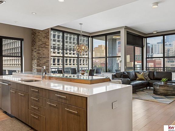 4th image of 1308 Jackson St Suite 508