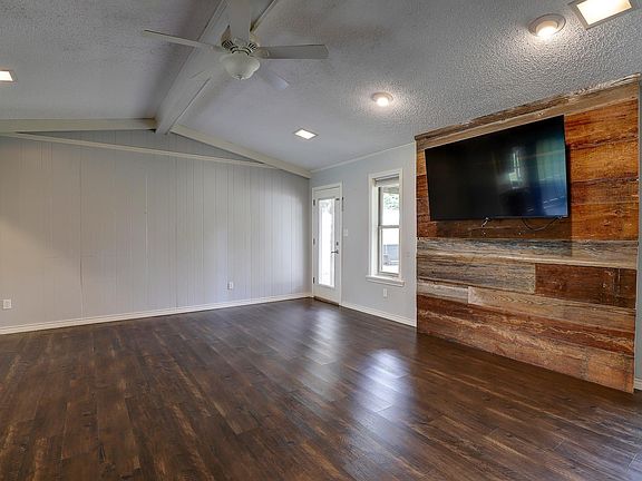 4th image of 5816 Turtle Creek Dr