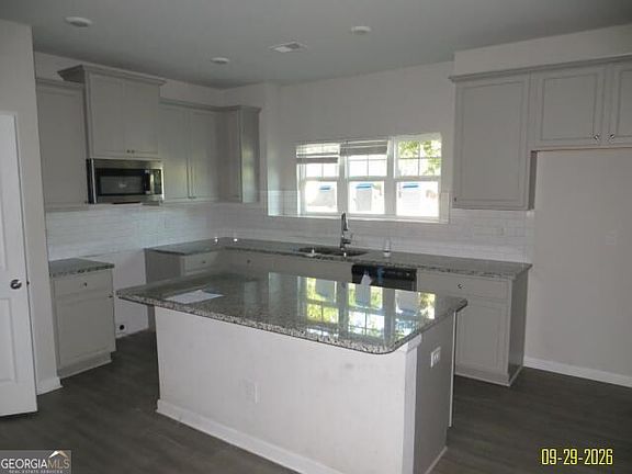 2nd image of 585 Mc Williams Rd SE #901