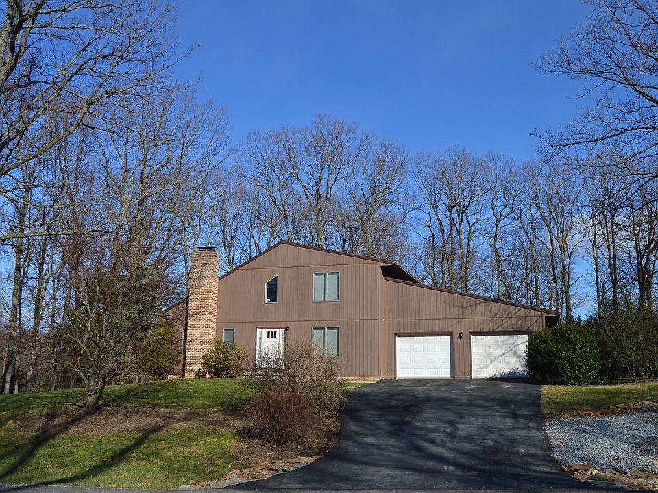 1st image of 9 Windwood Ct