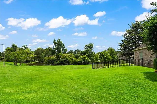 332 Autumn Creek Dr — Photo 29