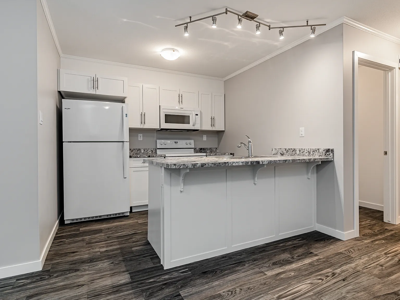 Plainsview Townhomes — Photo 4