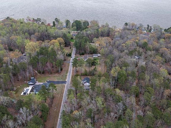 5th image of 300 River Oaks Rd