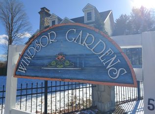 5 Woodside Ave #B-17, New Fairfield, CT 06812