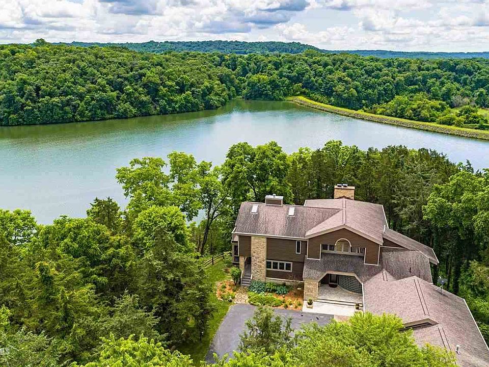 2nd image of 29 Harbor Dr