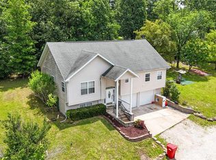 16910 Lawrence Ln, Saint Robert, MO 65583