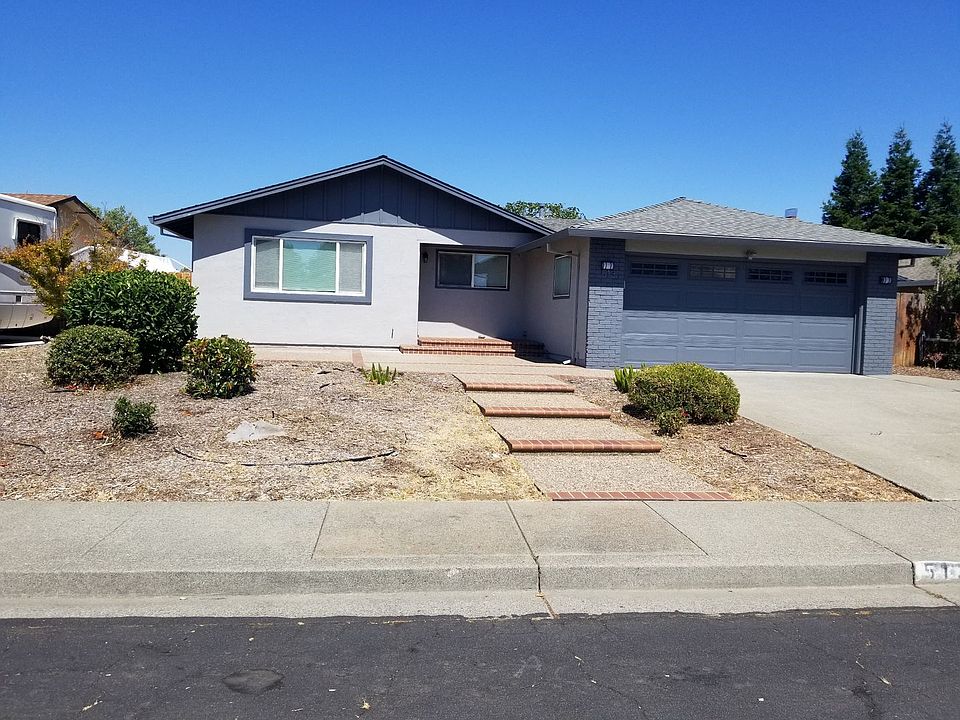 1st image of 513 Scottsdale Dr